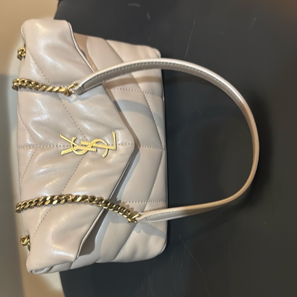 Saint Laurent

Puffer Toy Shoulder Bag in Quilted Lambskin